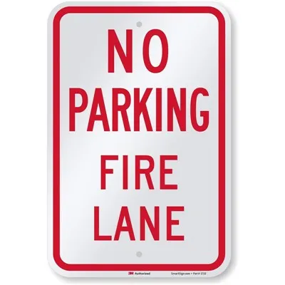 Segnali stradali di divieto di parcheggio facili da identificare